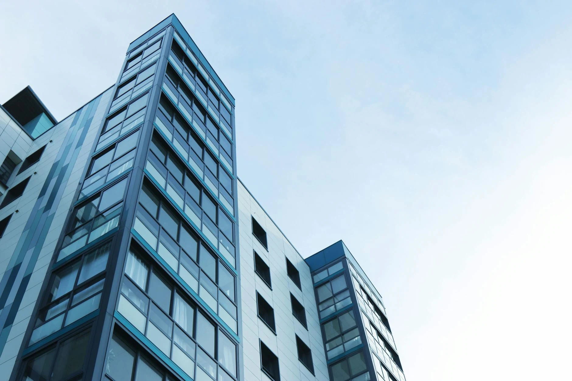 Commercial office building in North Atlanta cleaned by Alpharetta Cleaning Co.